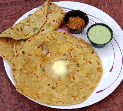 Aloo Pyaz Paratha (1) Sabzi Or Raita Pickle