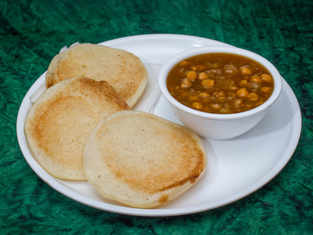 Jain Kulcha Chana (3 Pcs)