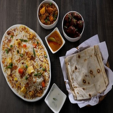 Special Veg Dum Biryani Family Pack (Serves 3-4)