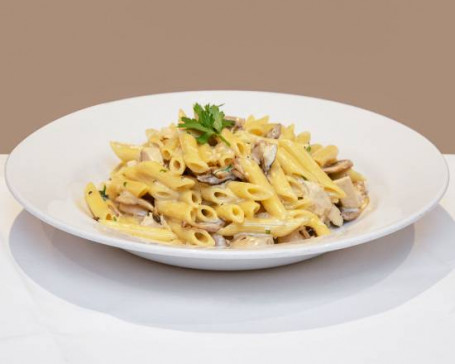 Penne Al Pollo E Funghi