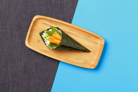 Avocado Asparagus Temaki (V)