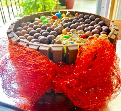 Kitkat Shots Cake (500Gms)