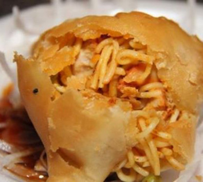 Noodles Samosa (2 Pc)