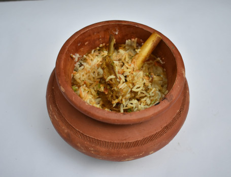 Hyderabadi Mutton Dum Matka Biryani