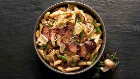 Mandrino's Garlic Steak Pasta