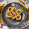 Jiǔ Céng Tǎ Zhū Liǔ Dàn Bǐng Filetto Di Maiale Rotolo Di Pancake Con Uova E Basilico