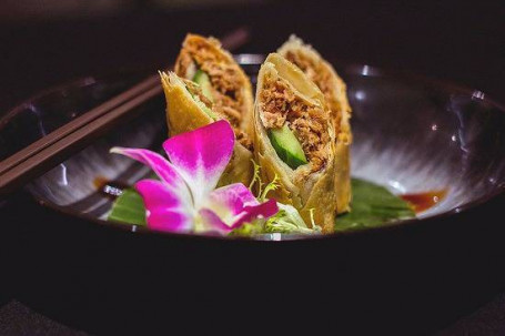 Crispy Duck Spring Rolls Xiāng Sū Yā Juǎn