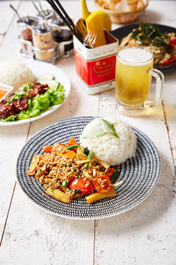 Minced Chicken And Basil With Rice