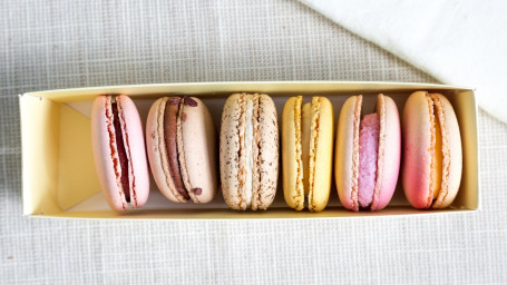 Macaron Set Pink Chocolate (6)