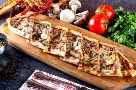 Chicken Mushroom Pide