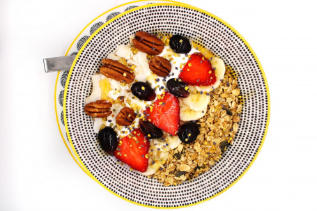 Greek Yoghurt Granola Bowl