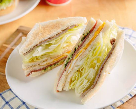 Zhū Ròu Zǒng Huì Dàn Tǔ Sī Toasted Club Sandwich With Pork