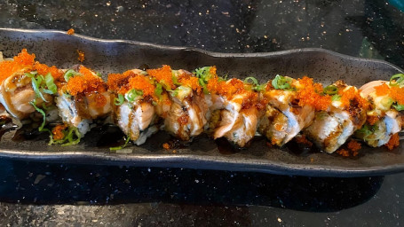 Torched Salmon Maki (Spicy)