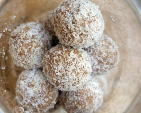 Coconut Lemon Protein Ball