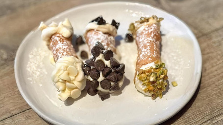 Tris Di Mini Cannoli