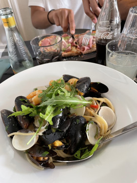 Spaghetti Alle Vongole E Scampi