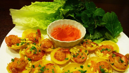 E7 Vietnamese Mini Savory Pancakes With Shrimp