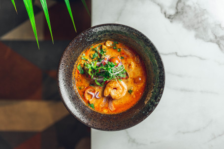 Tom Yam Goong Hot Sour Prawn Soup