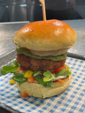 Falafel Hummus Burger