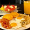 Huevos Fritos Con Tomate Y Cebolla