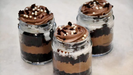 Mason Jar Chocolate Cake