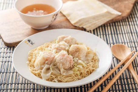 Xiān Xiā Yún Tūn Lāo Miàn Shrimp Wonton Lo Mein