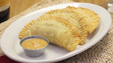 Empanadas De Pollo O Carne