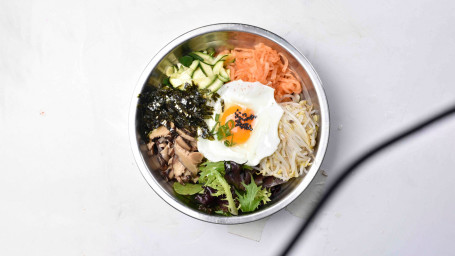 Traditional Korean Bibimbap