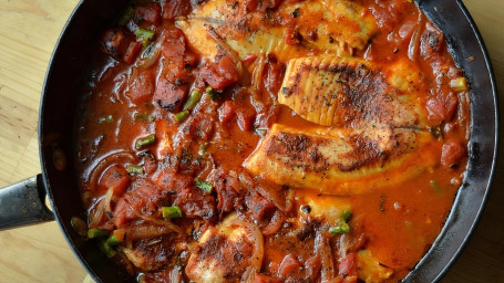 Tilapia In Tomate Sauce