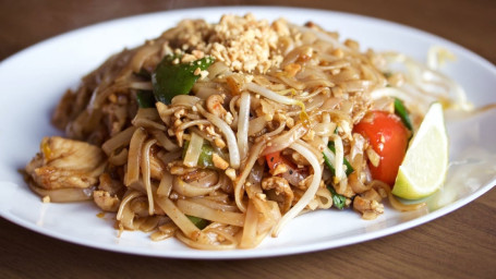 N2. Basil Pad Thai Spicy