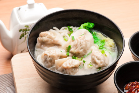 Bào Yú Lù Xún Zhū Ròu Jiǎo Miàn Abalone, Asparagus Pork Dumpling Noodles