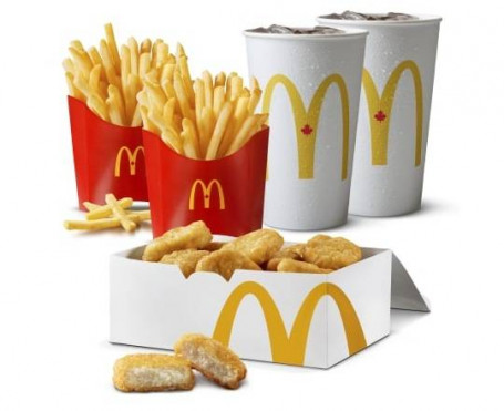 Pasto Chicken Mcnuggets Da 20 Pezzi (Per 2 Persone) [1650-2280 Calorie]