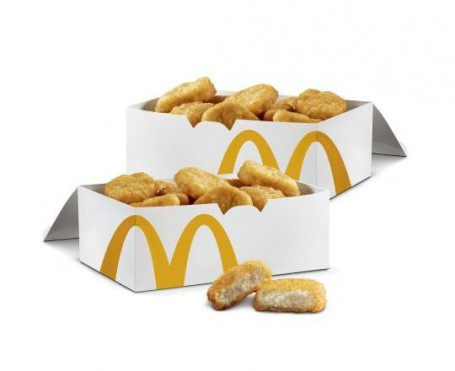 Mcnuggets Di Pollo Da 40 Pezzi (Per 4 Persone) [1860-2210 Cal]