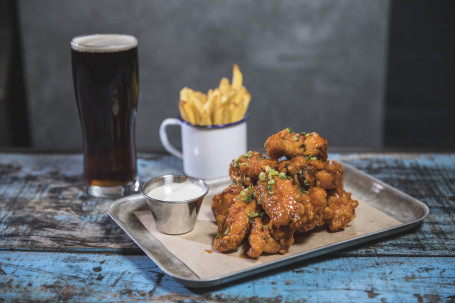 Buffalo Chicken Wings (Spicy) Share Two Sides