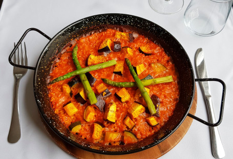 Vegetarian Paella (Green Asparagus, Aubergine And Courgette)