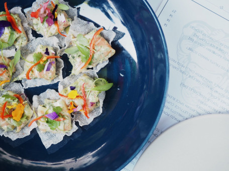 Coconut Salmon With Chilli Herbs On Wonton Crisps [G]