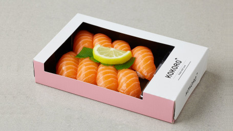 Salmon Nigiri (8 Pcs)