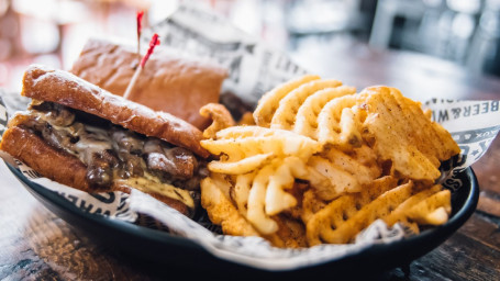 Mezzo Ribeye Poboy