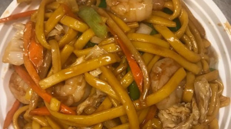 44. Gamberetti Lo Mein