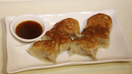 4. Pot Stickers (6 Pcs Guō Tiē