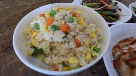 Fried Rice (16 Oz)