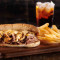 Philly Cheesesteak Con Patatine Fritte