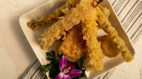 Vegetables Tempura (8 Pcs)