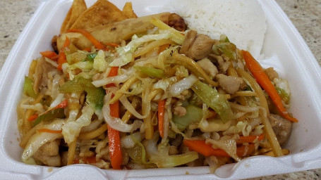 20. Pollo Chow Mein