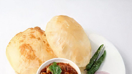 Chole Bhatura (2Pc)