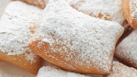 1/2 Dozen Zeppolis