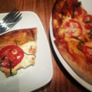 24. Five Cheese And Tomato Pizza