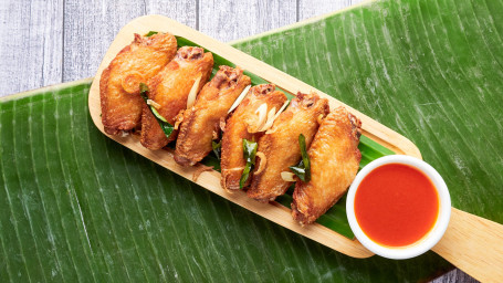 Crispy Fried Chicken Wings (6Pcs) Xiāng Cǎo Zhà Jī Yì