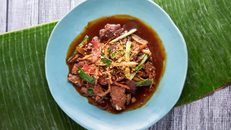 Stir-Fried Prime Beef With Ginger Zi Jiāng Cǎi Jiāo Niú Liǔ Sī