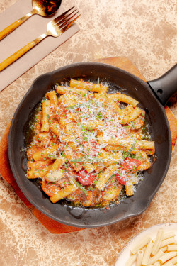 Rigatoni With Lamb Bolognese Bǐ Tǒng Fěn Pèi Yáng Ròu Jiàng （For Two)